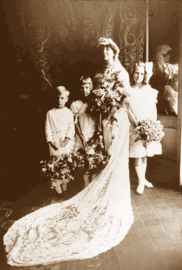 Loula Long Combs Wedding Picture