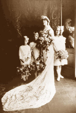 Loula Long Combs Wedding Picture